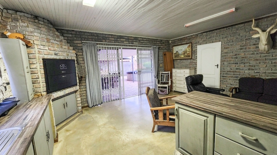 4 Bedroom Property for Sale in Vaalpark Free State